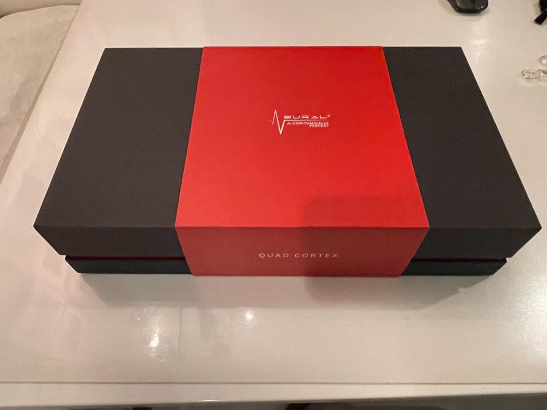 サカイNeural Quad Cortex + Pedal + Case