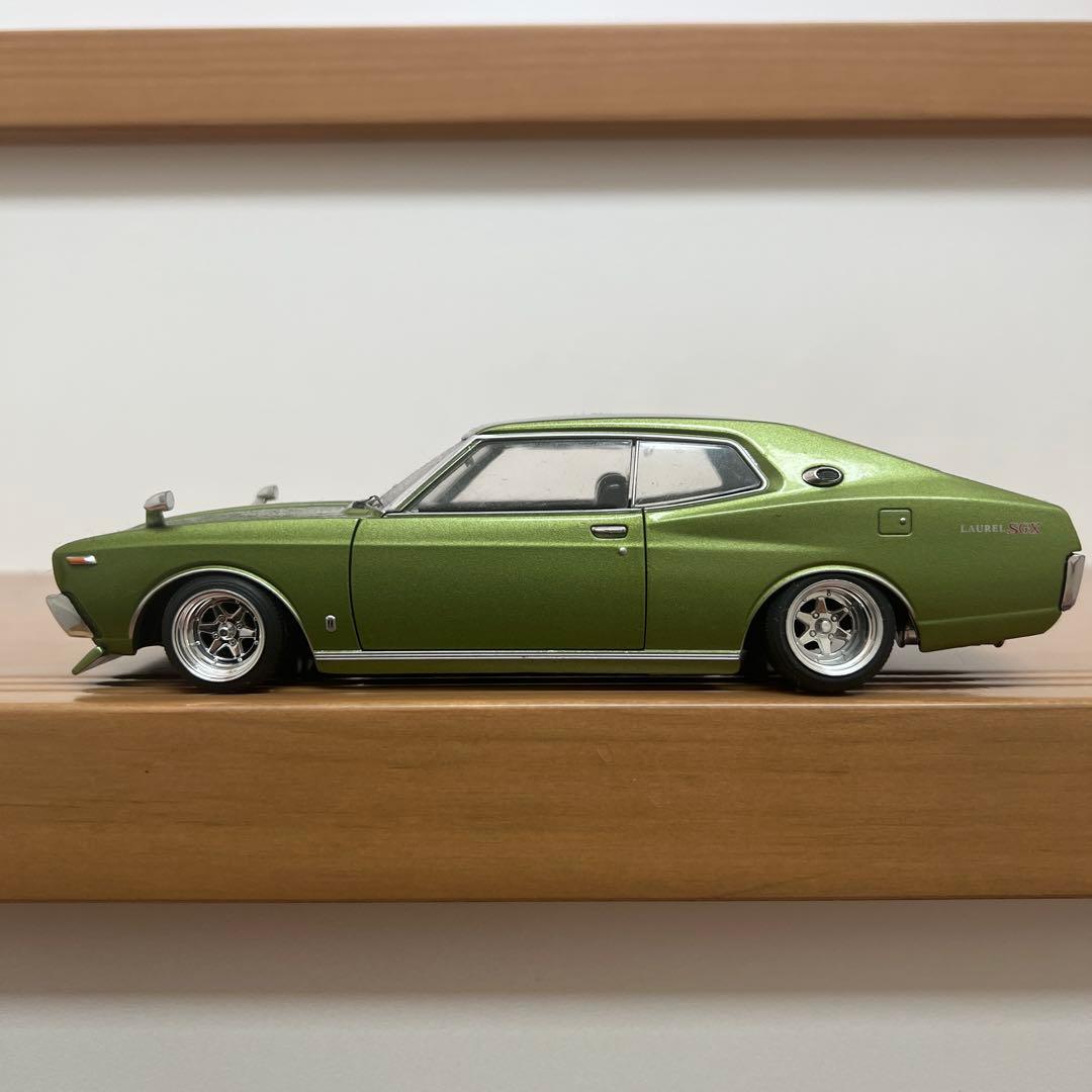 日産ローレル　１９７２年式　ブタケツ　１／２４