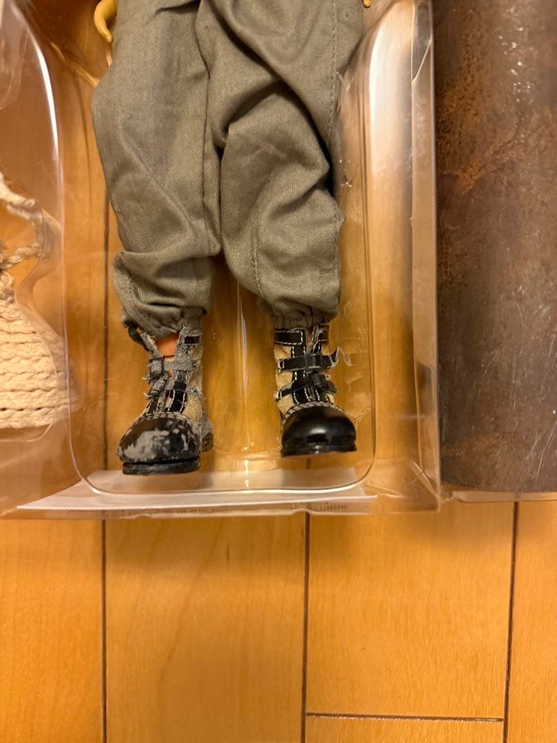 DiD 1/6WW2ミリタリーフィギュア ドイツ軍冬季装備　ストーブ付き