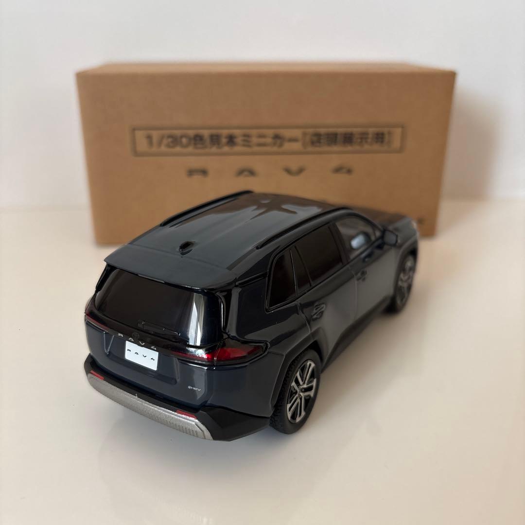 トヨタ 新型RAV4 ミニカー カラーサンプル マッシブグレー【非売品】