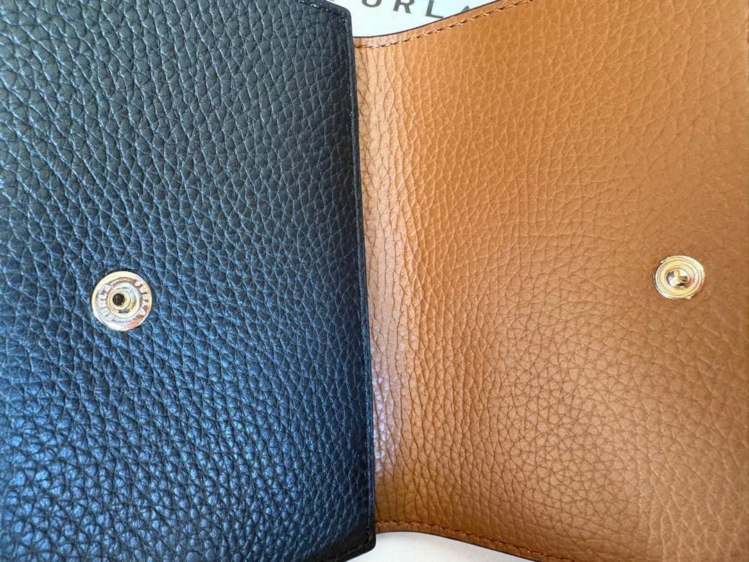FURLA 財布