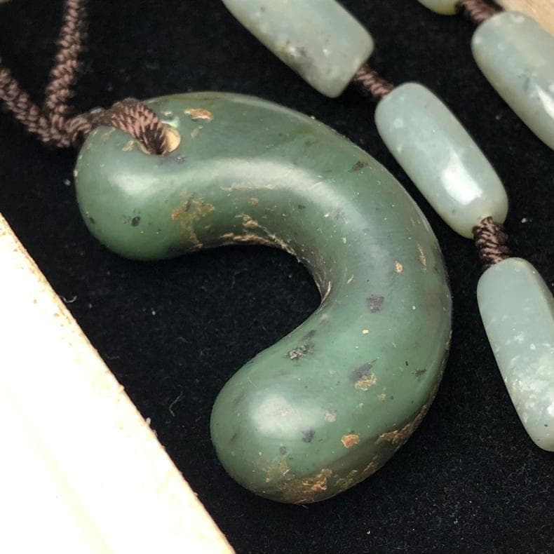 玉製・勾玉・土偶・石器 ペンダント　共箱