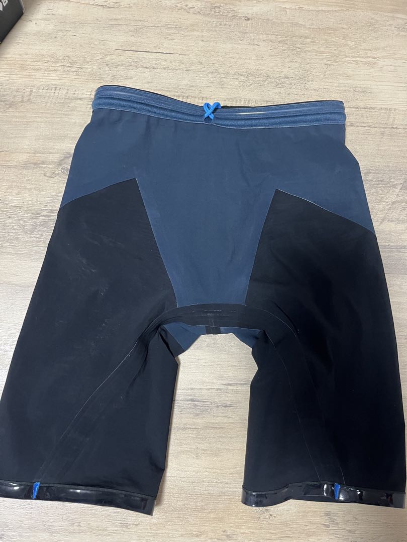 【試着のみ】【新品】【arena】アクアフォース ストーム