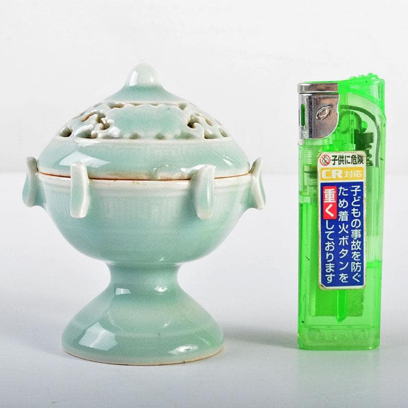 中国　高麗青磁　雷文　香炉　透かし火屋　時代箱付　V　R4587