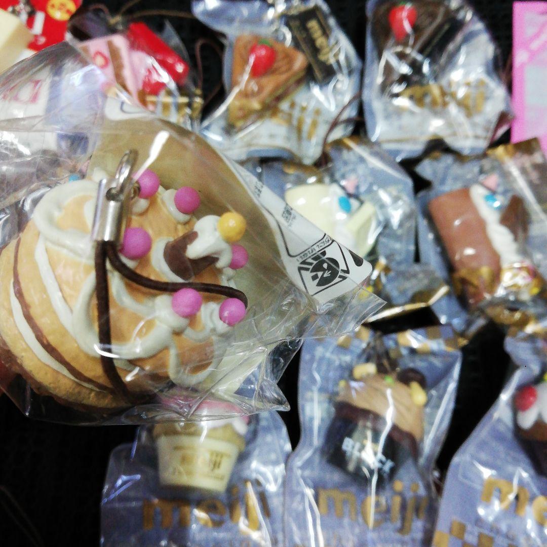 レアmeiji明治森永スイーツデコチョコケーキストラップ非売品