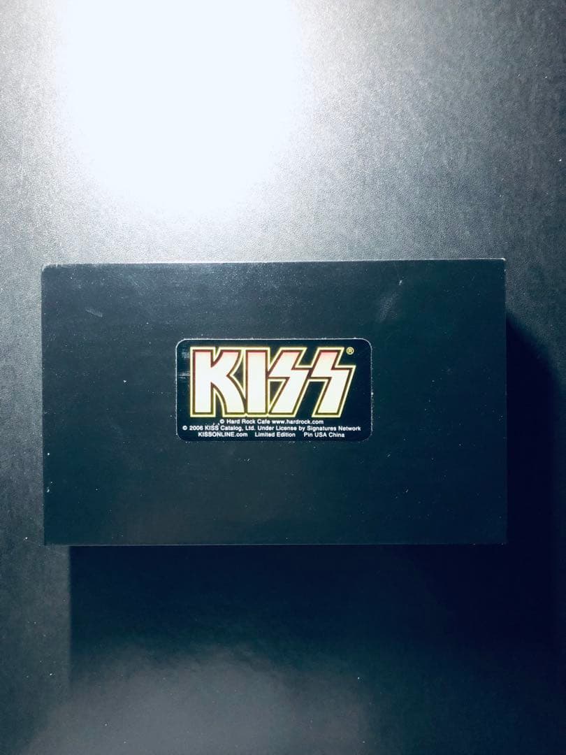 ハードロックカフェ大阪5周年記念　キッスピンバッジセット　希少品