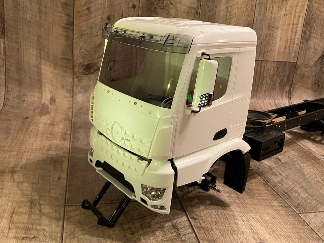 タミヤ1/14 ベンツ アロクス 単車 （ジャンク扱い）