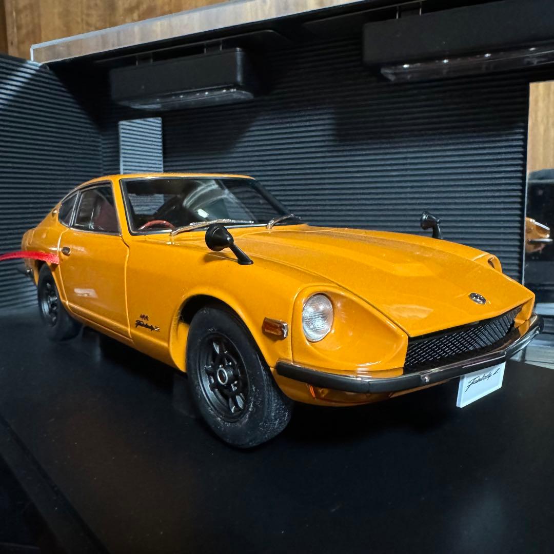 未展示品　オートアート1/18 日産フェアレディZ423 (PS30) オレンジ