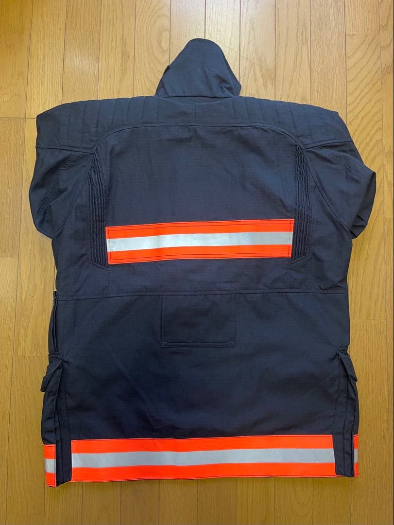 【期間限定値引き】デサント正規品　防火衣ジャケット/Mサイズ消防服