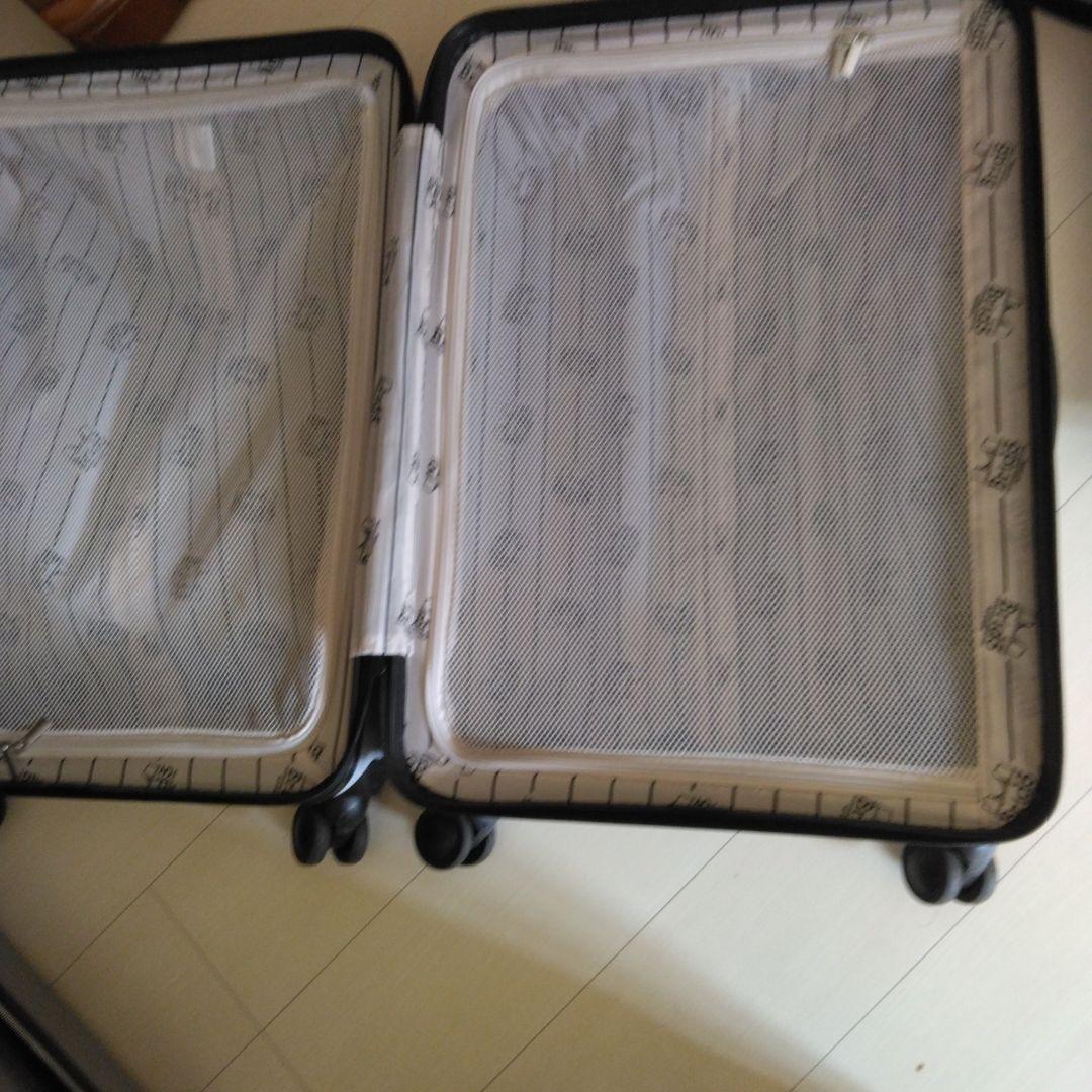 Brjd3 　大型スーツケース　63L　オフホワイト