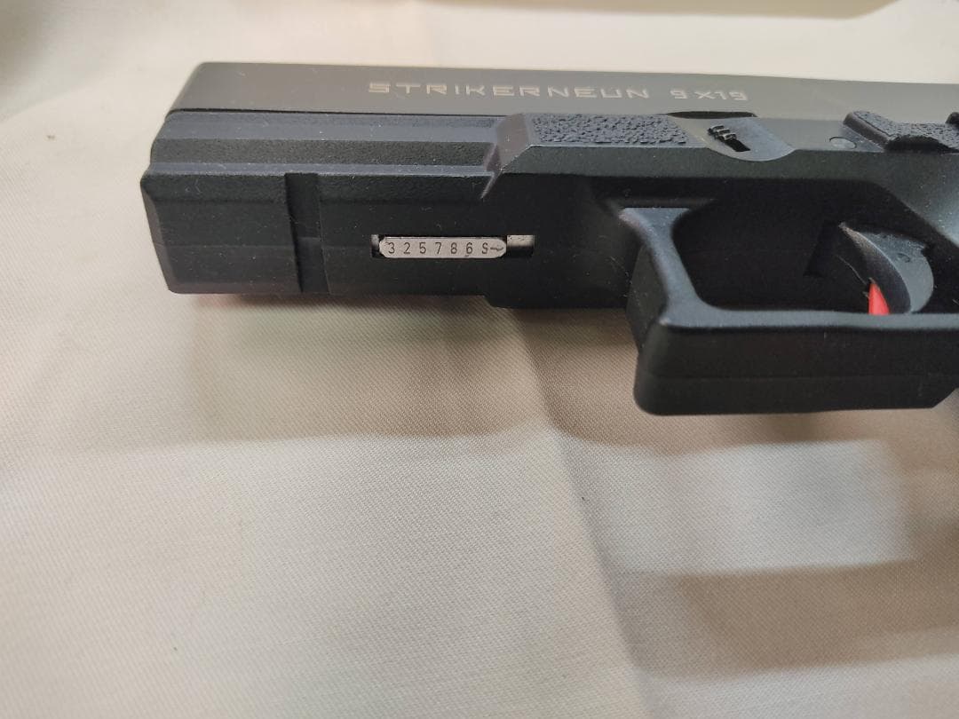 Carbon8 STRIKER 9 カーボネイト ストライカー9 Co2ガスガン