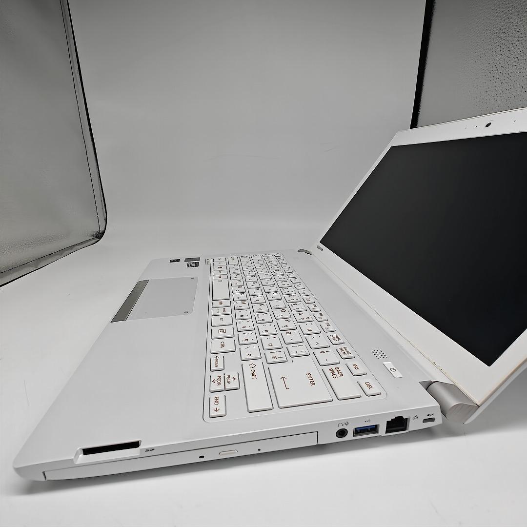 【東芝】R83 高性能i7 新品SSD512GB 16GB ホワイト ノートPC