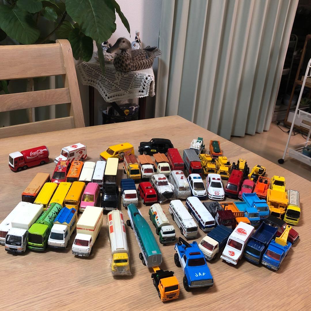 ミニカーまとめ売り　働く車　バス　トミカ　58台　値下げ
