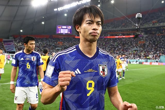 50%OFF 正規品 新品 タグ付 サッカー 日本代表 三笘薫 ユニフォーム S