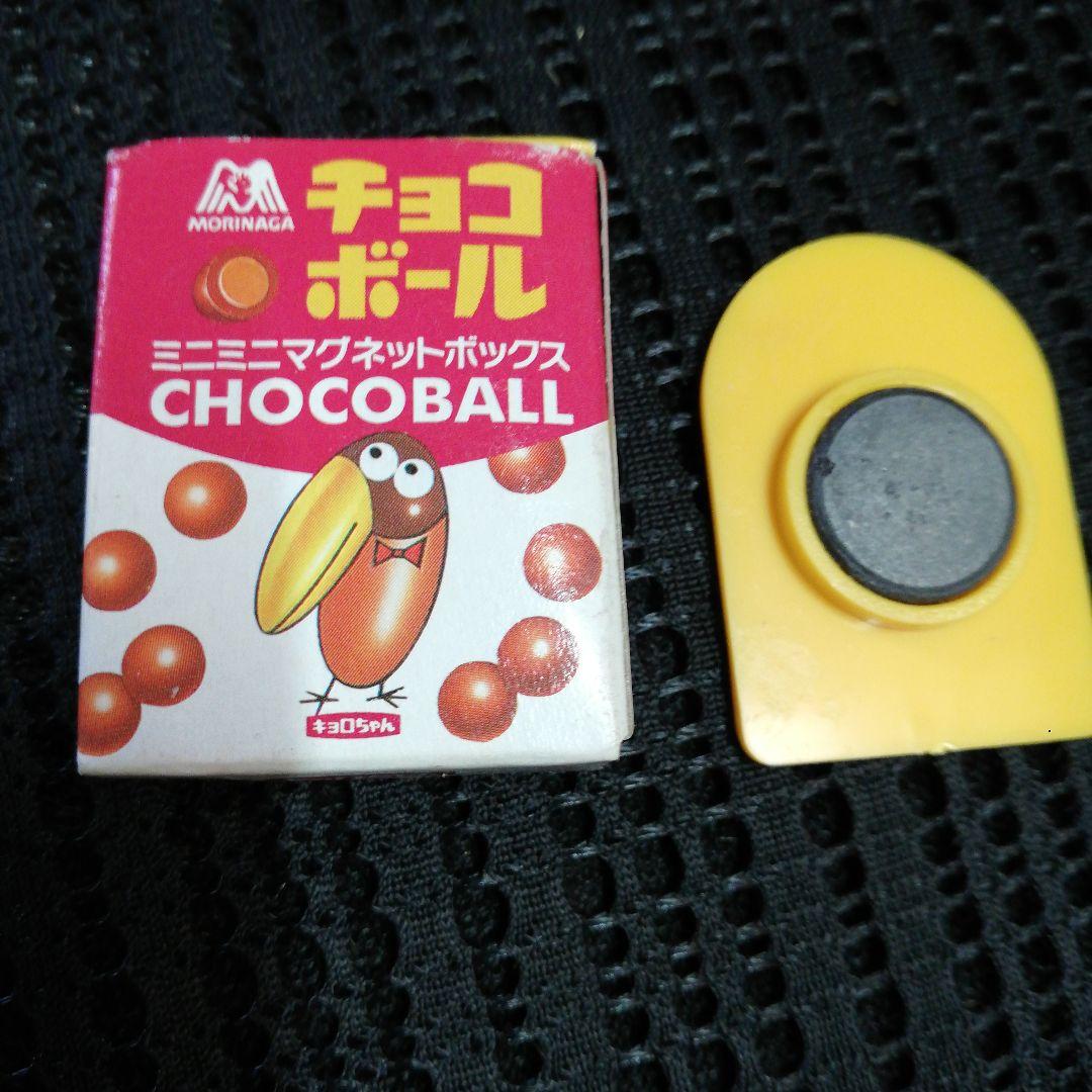 S*a様 森永キョロちゃんホルダー明治たけのこの里 アポロきのこの山キーホ