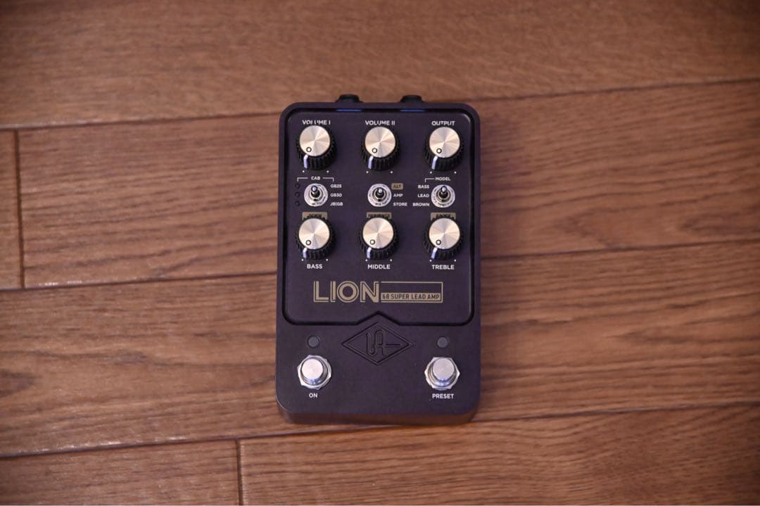 ギター UAFX LION