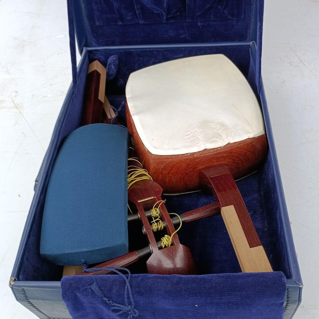 3152)三味線　子持綾杉胴　棹２５ｍｍ／２本溝金ホゾ