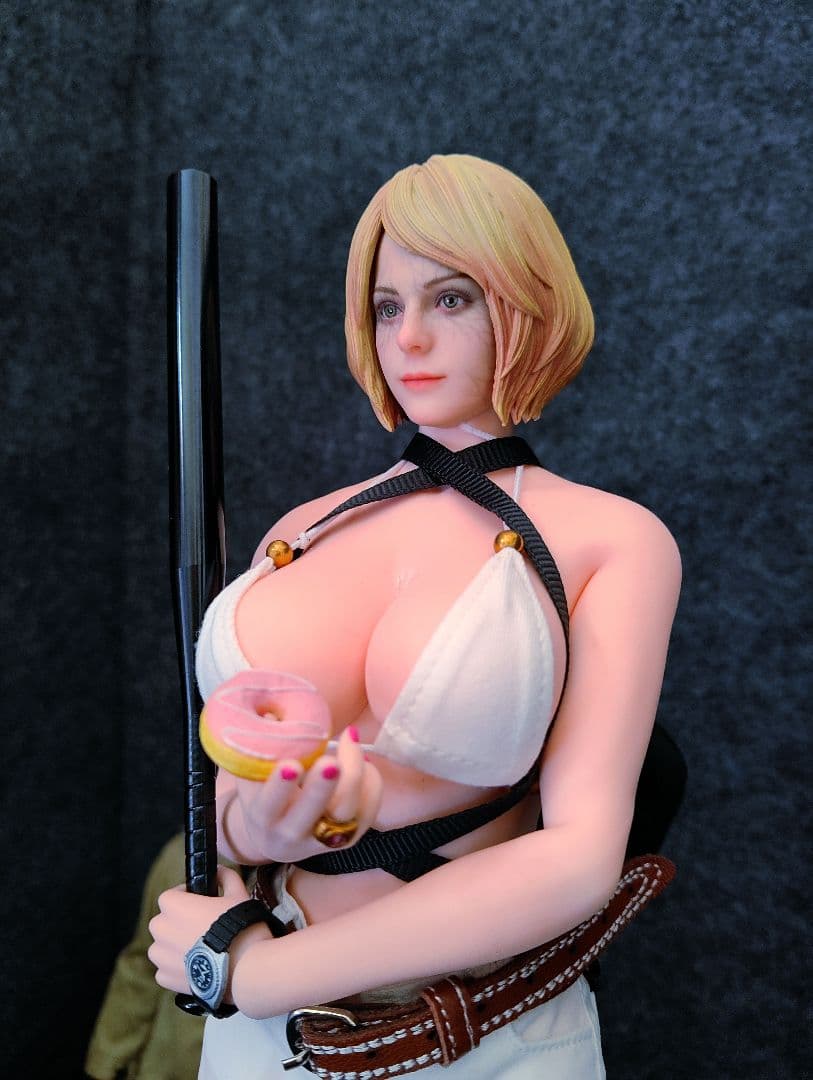 CAPCOM.バイオハザード④1/6[アシュリー]とおらあ商品!!