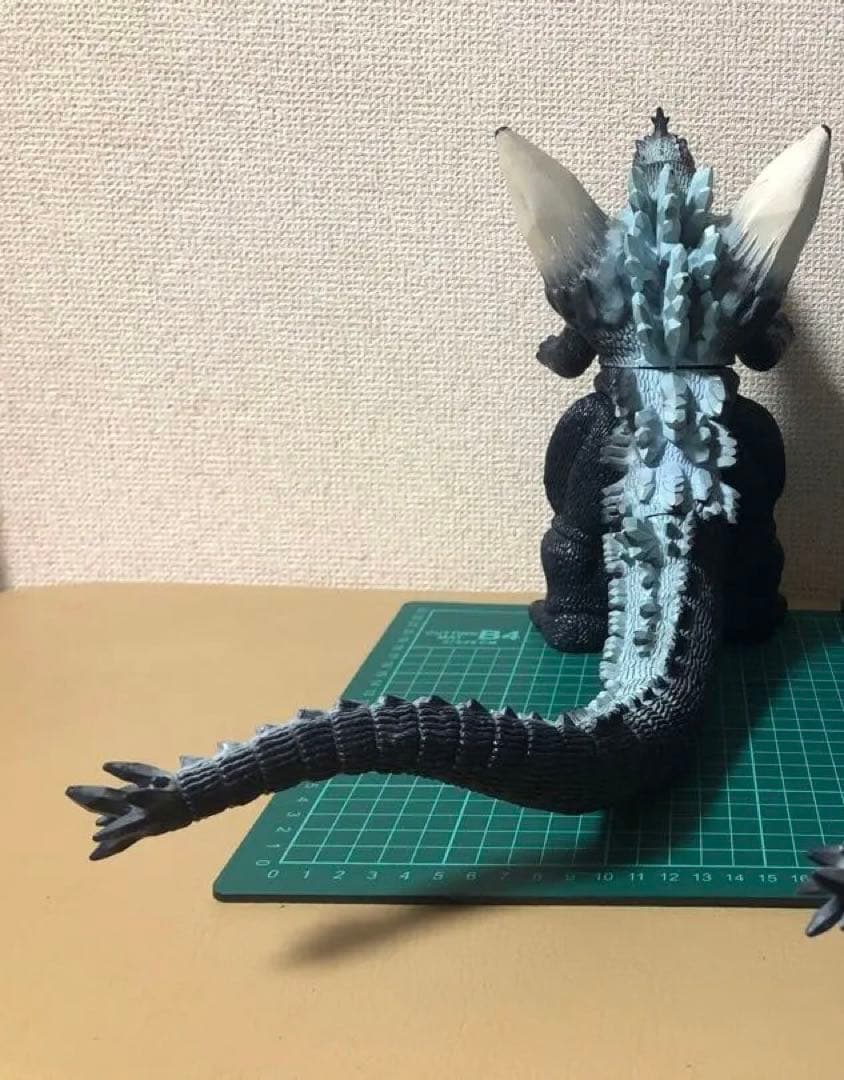 スペースゴジラ2体セット★ゴジラ歴代怪獣ボックス版　ゴジラシリーズ　色違い