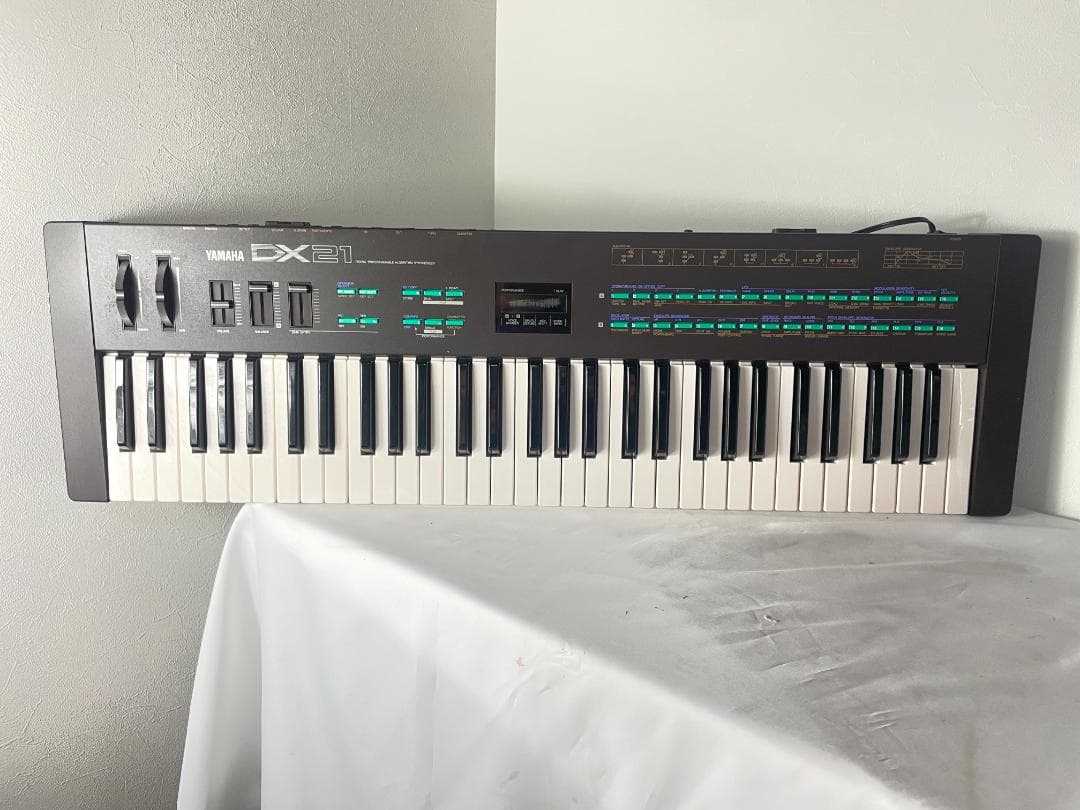 鍵盤楽器 YAMAHA DX21