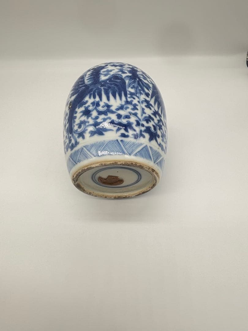 青白磁 花鳥模様 壺 高さ約15cm（清末年）