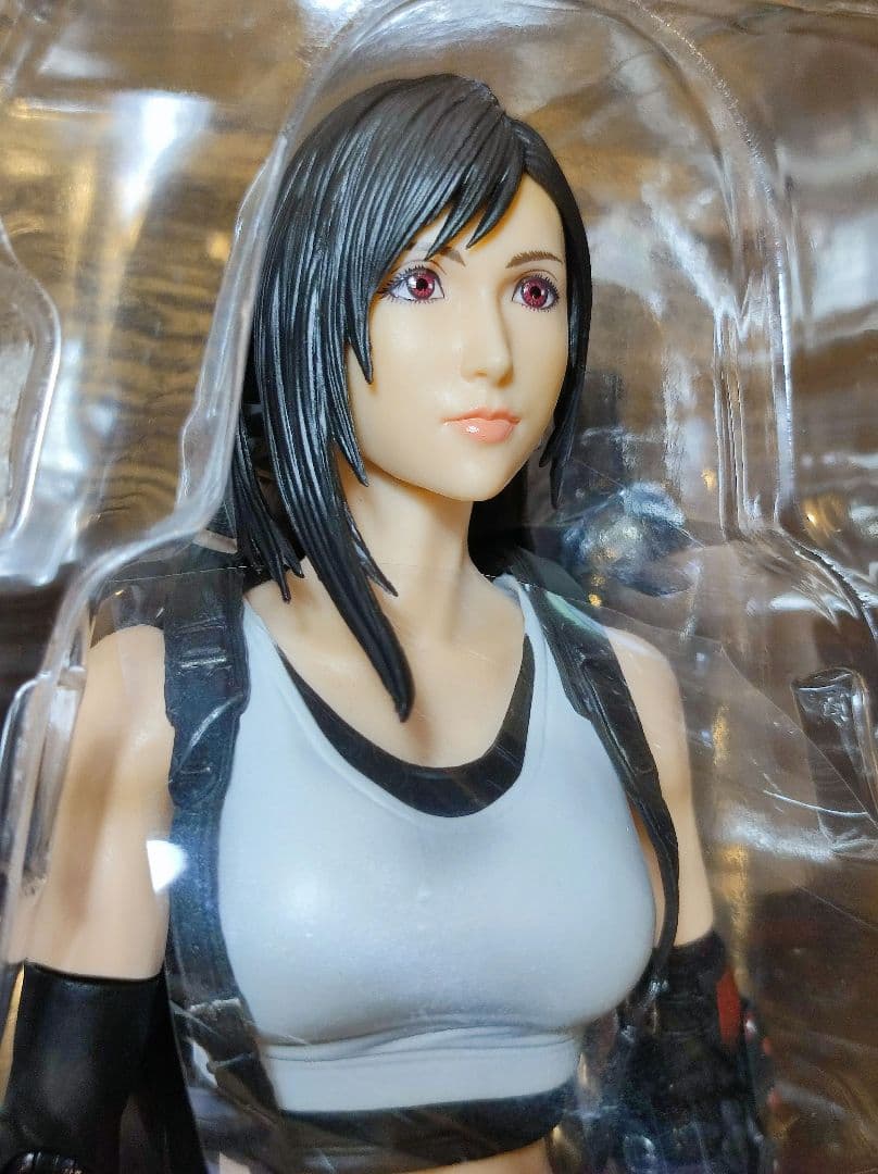 ファイナルファンタジー VII リメイク ティファ・ロックハート フィギュア
