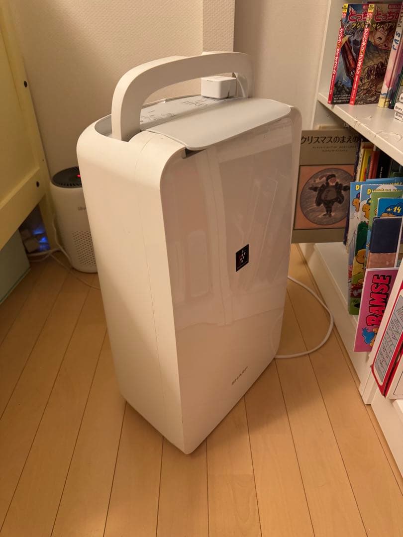 2021年製 CV-N71-Wシャープ除湿機