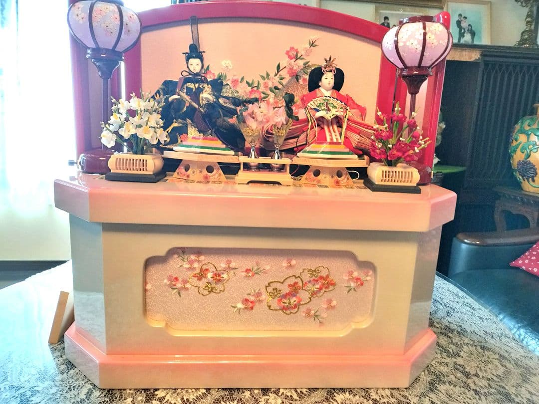 収納式雛人形屏風等飾り台