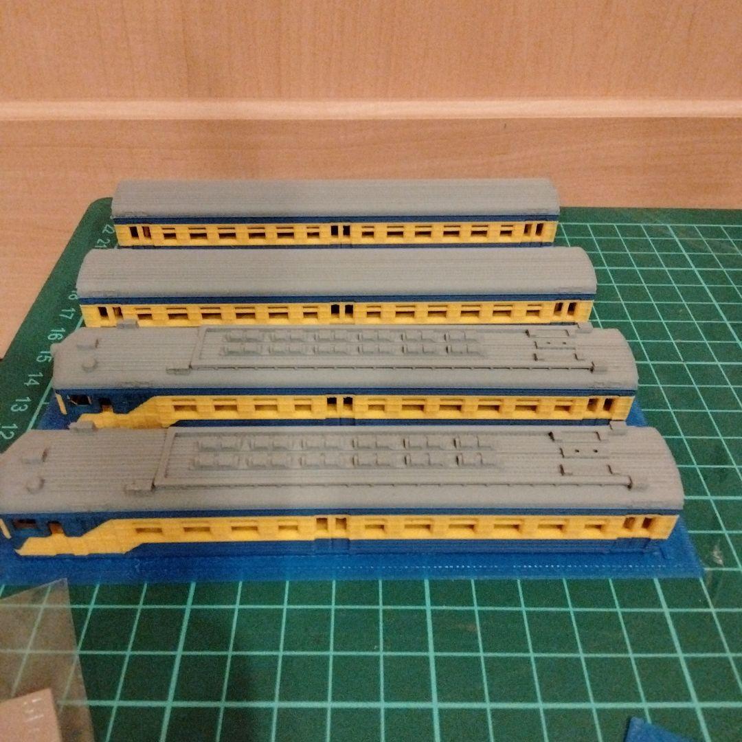 カザフスタン　ER22近郊電車　鉄道模型（Nゲージ）キット　4両セット