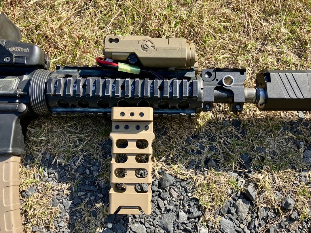 東京マルイ製次世代電動ガン　M4A1 外装カスタム　オマケたくさん中古