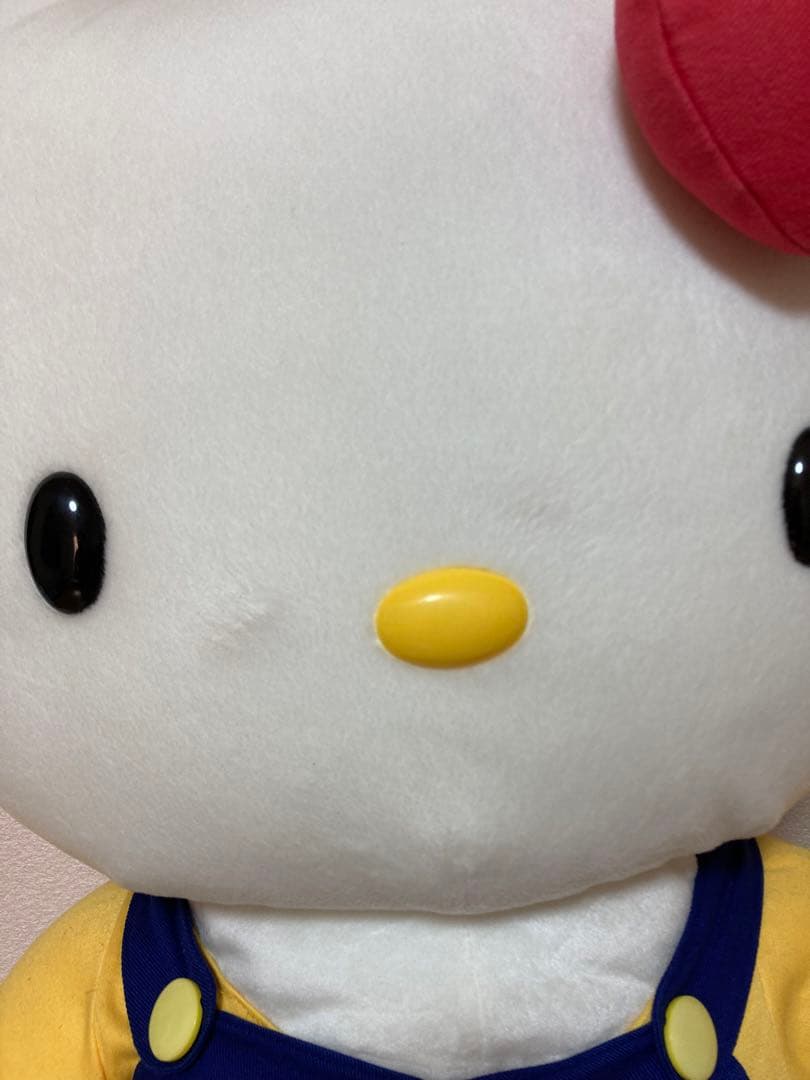 【特大】キティちゃん　ぬいぐるみ