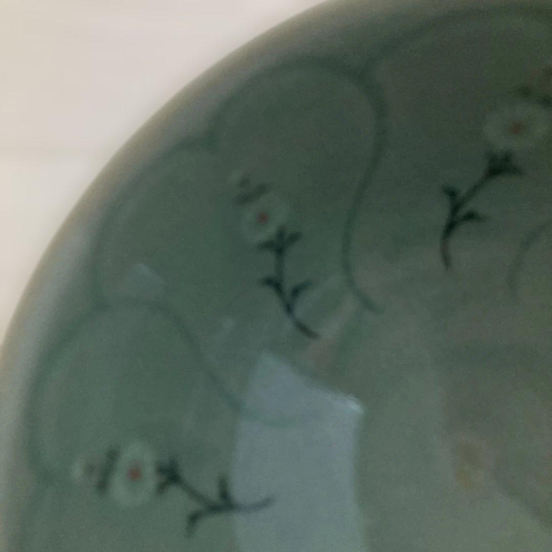 茶碗 漢青陶窯　韓国人気作家【金福漢】作 青磁茶碗　木箱付　青緑色 花模様