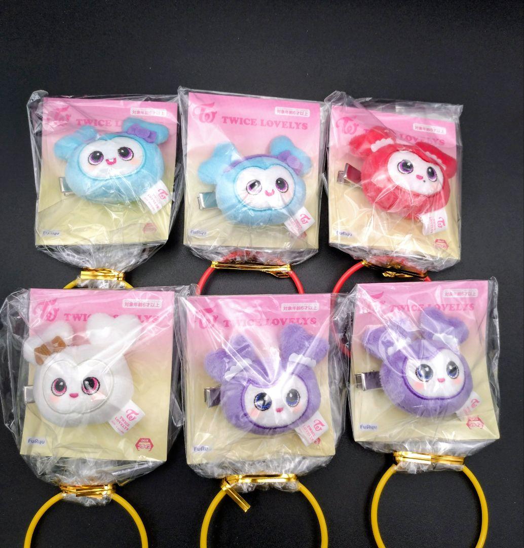 TWICE LOVERYS SANRIO＆おくるみマスコット、ヘアピン　GIGO