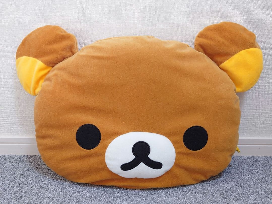 激レアリラックマ　ウレタンマット　チェアカバークッション　ダイカット顔クッション