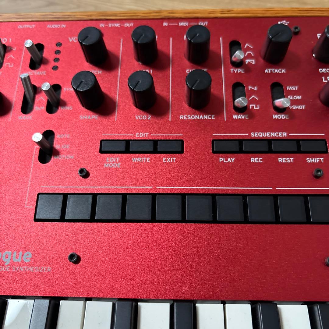 【レア】KORG monologue アナログシンセサイザー 25鍵 レッド