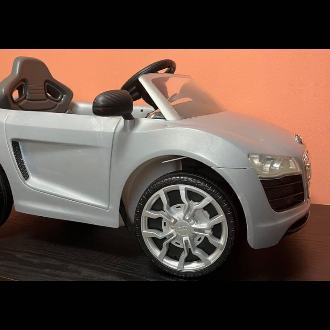 【動作確認済】アウディ 充電式　電動乗用車 Audi R8 Spyder