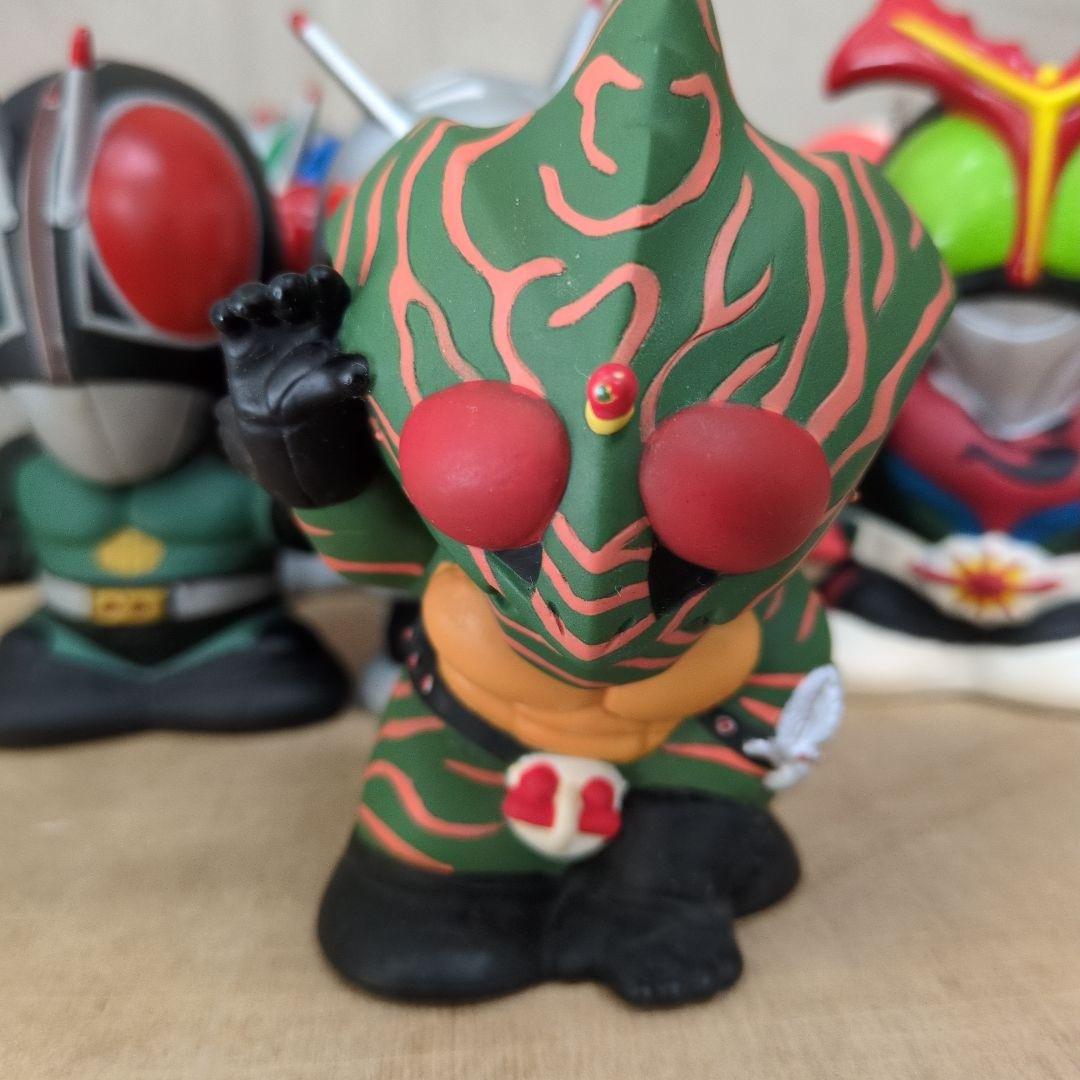 仮面ライダー貯金箱
