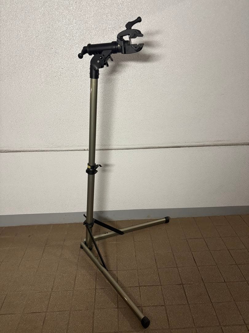 BIKE HAND メンテナンススタンド