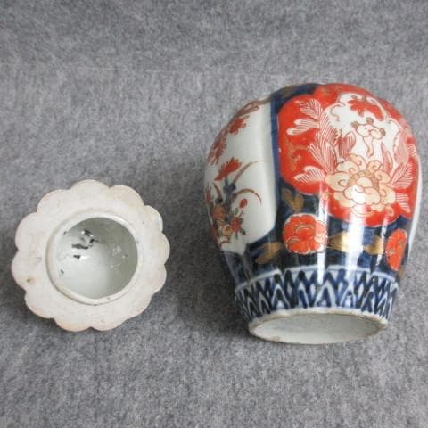 古伊万里染錦草花文沈香壷 [B28161]