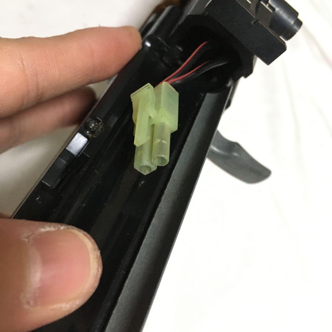 【動作快調!!】 東京マルイ アサルトライフル 電動ガン AK47リポバッテリー
