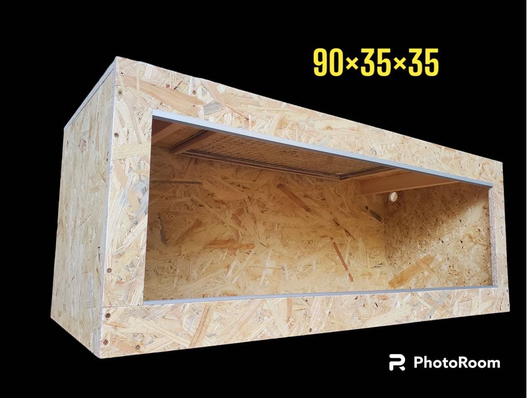 爬虫類ケージ 90×35×35㎝ 鍵　配線穴背面＋2箇所