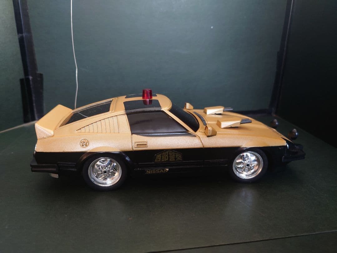573 【動作確認済み】西部警察 Nissan Fairlady-Z【ラジコン】