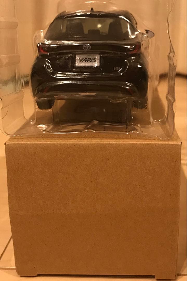 ミニカー　色見本　トヨタ　ヤリス