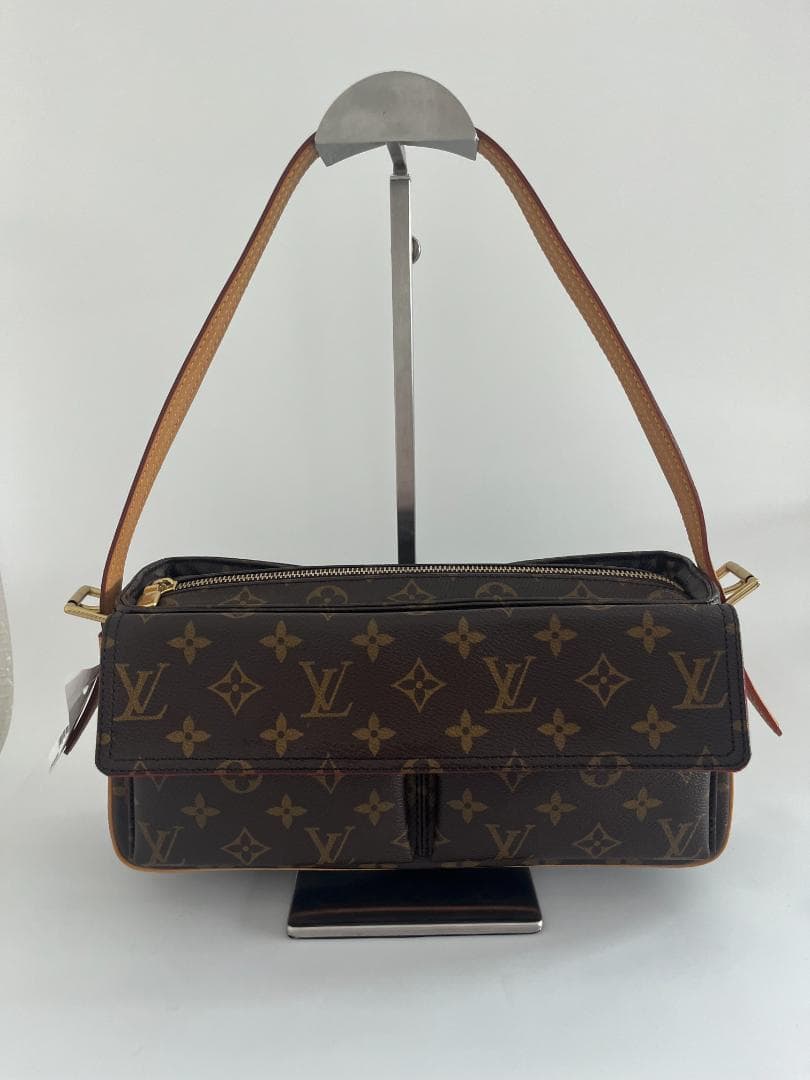 Louis VuittonモノグラムM51164ショルダーバッグ ヴィバシテMM
