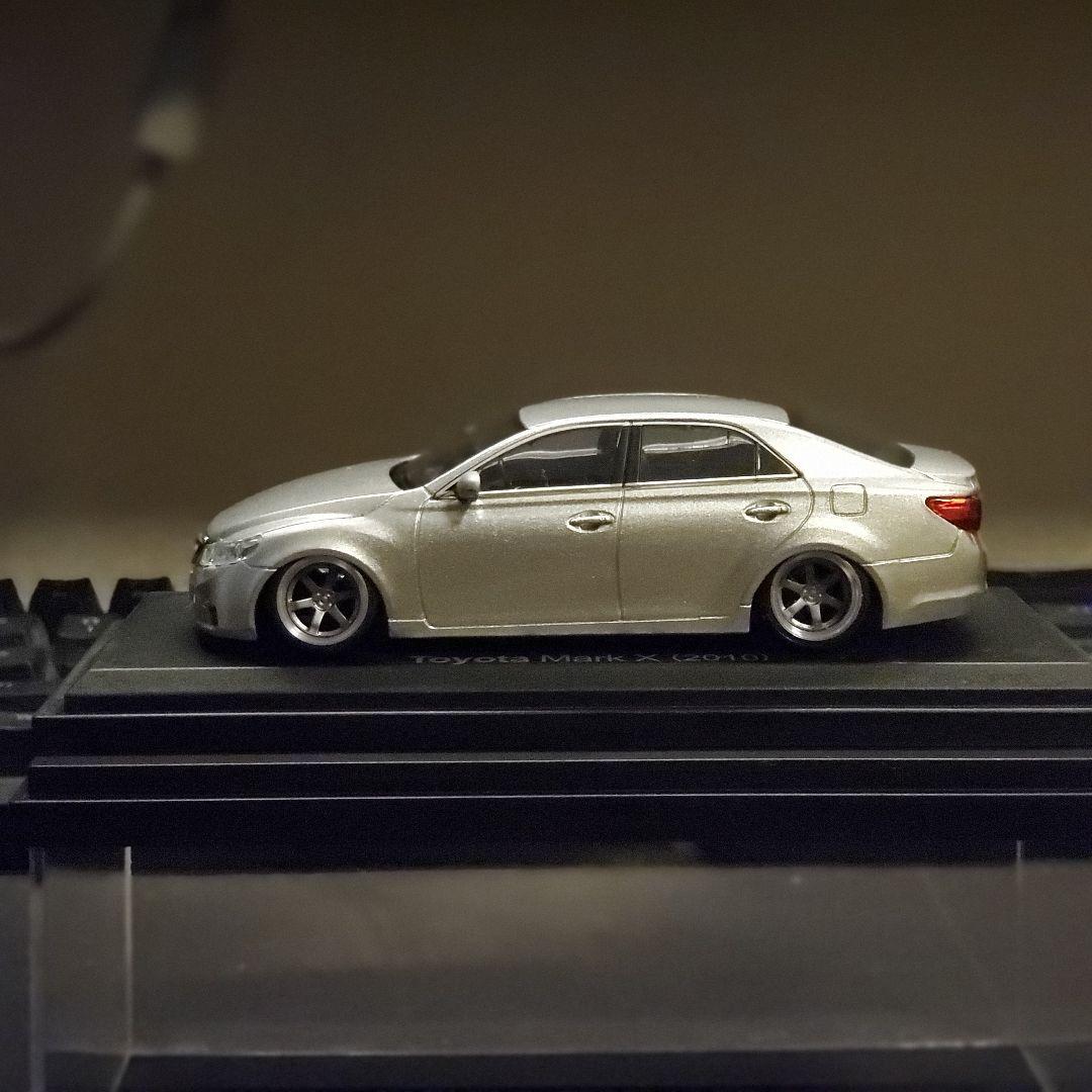 トヨタ マークX シルバー 1/64スケール