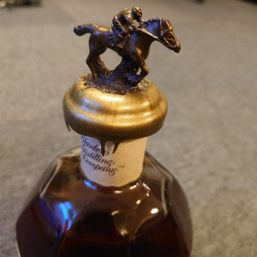 ウイスキー Kentucky Straight Bourbon 750ml