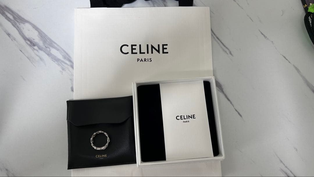 CELINEリング