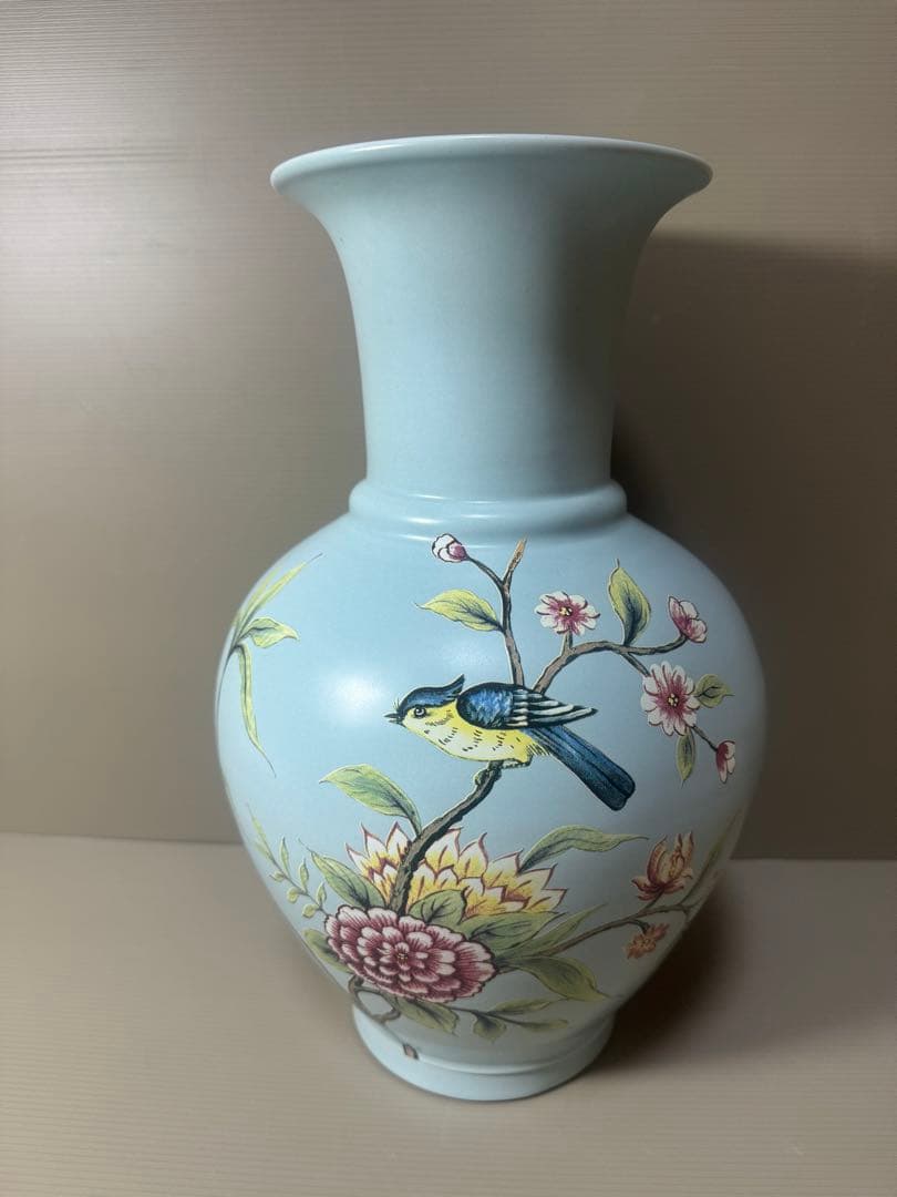 2106 古美術  大清雍正年製銘　天藍釉　花鳥紋橄欖瓶　珍蔵品　時代物