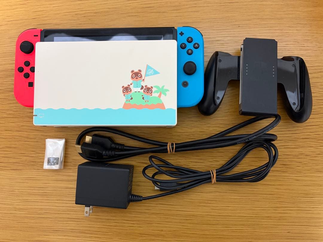 Nintendo Switch あつまれどうぶつの森コラボ　おまけ付き　中古