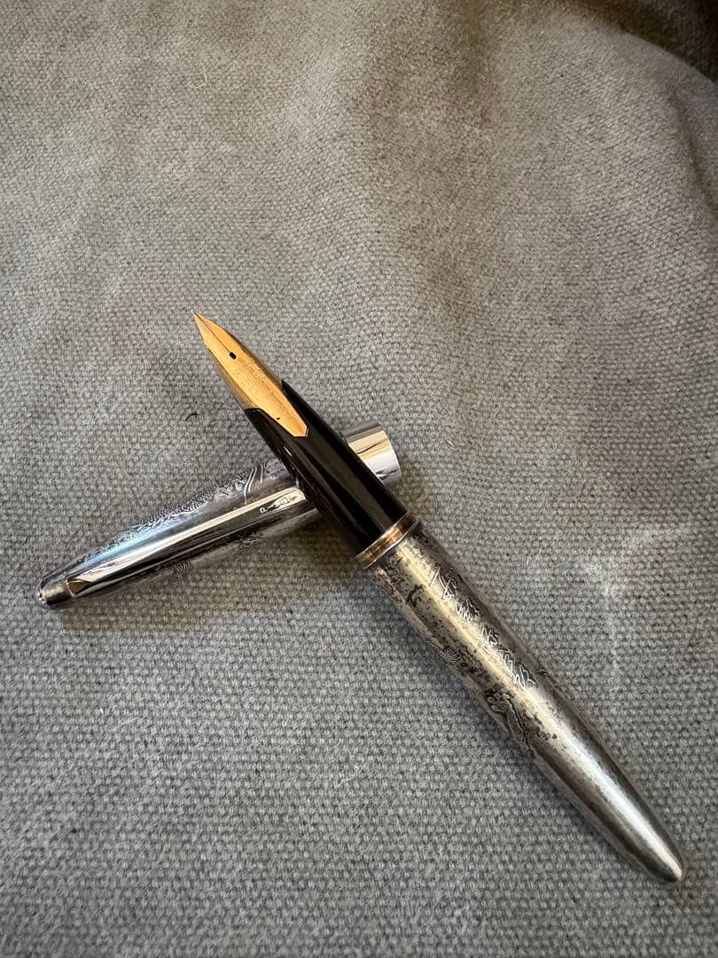 PILOT 18金　万年筆　Silver Dragonパイロット 龍 昇龍